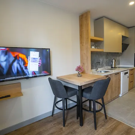 Letstay Marine Homes מלון 4*