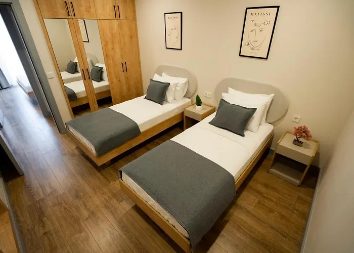 Letstay Marine Homes