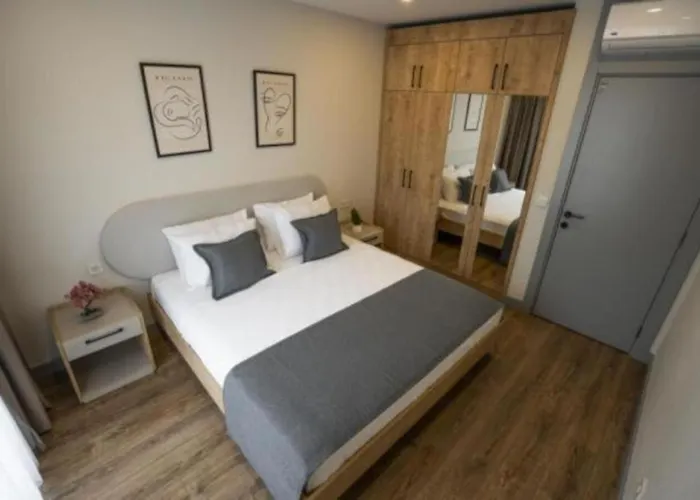 Letstay Marine Homes